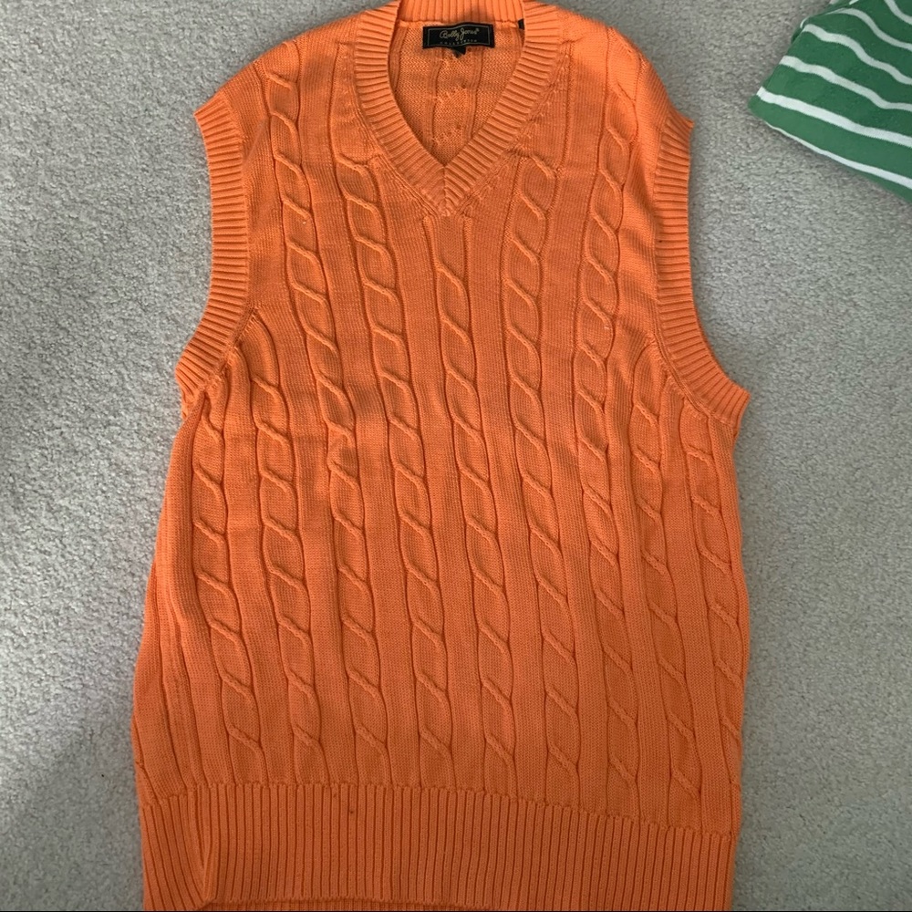 Sweater vest